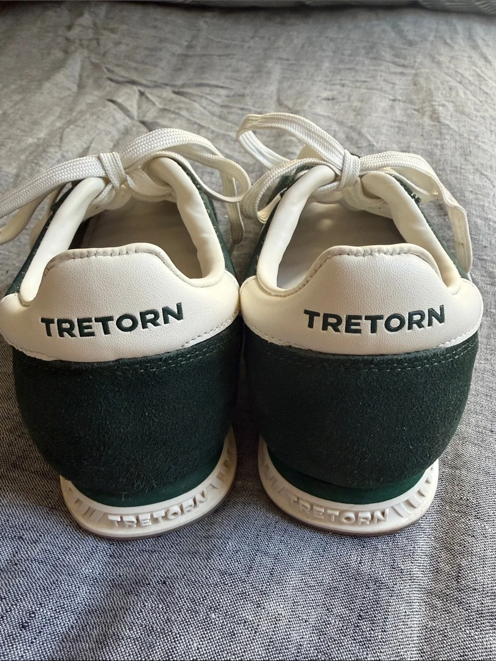 Retro Runner Women's Green and White Sneakers - Picture 5 of 8
